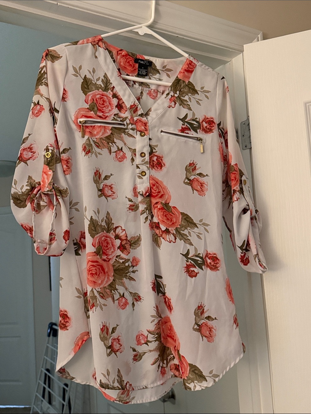5/$25 Rue21 White Tunic Blouse with Coral Rose Print